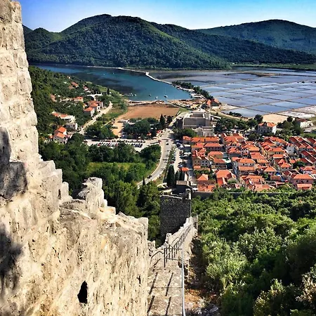 Noah And Matija Apartmán Ston
